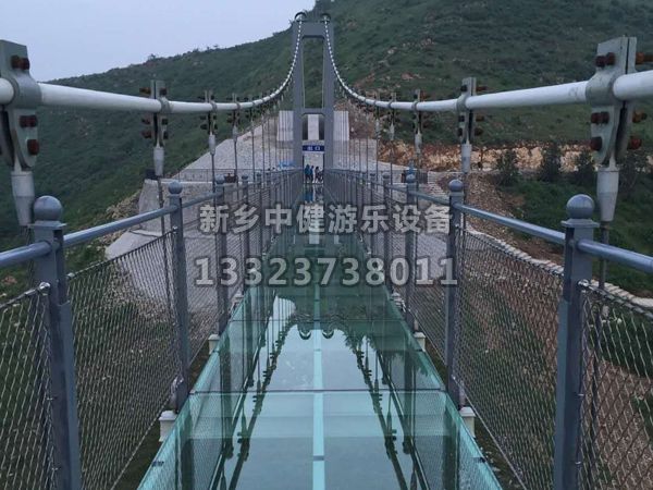 玻璃吊橋施工為景區(qū)帶來了哪些亮點？